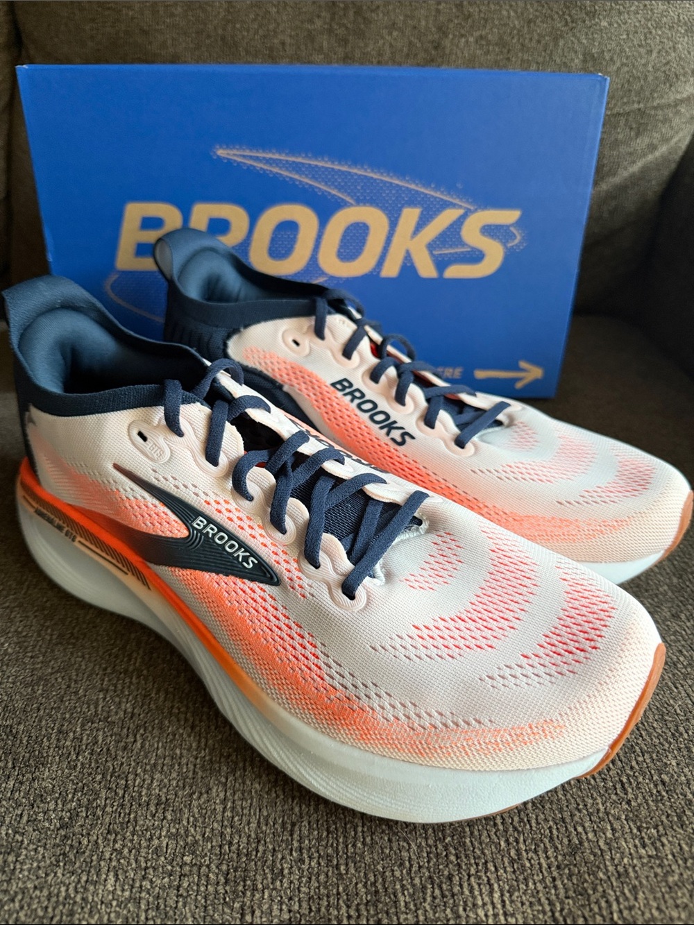 Brooks Adrenaline GTS 25 (NEW)